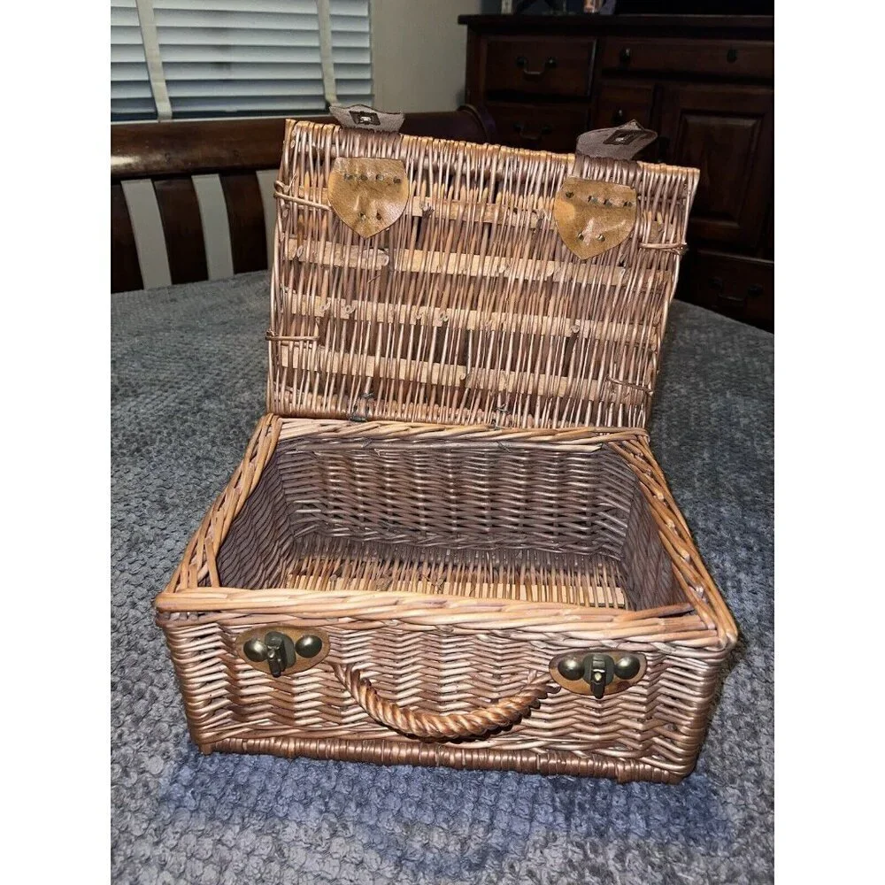 Vintage Rattan Suitcase Wicker Chest Picnic and Wine Box